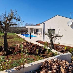 Rovinj, okolica, novoizgrađena moderna Villa
