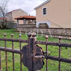 Rustikalna kamena kuća sa bazenom, Malinska, okolica 
