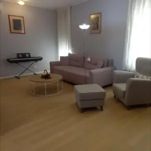 Samobor, trosoban stan + garaža i vanjsko parkirno