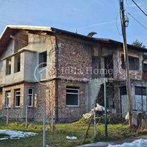 Samobor/Bregana/kuća za investiciju/350m2 PRILIKA!