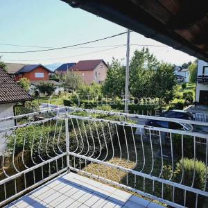 Samobor/Domaslovec/PETEROSOBNA obiteljska kuća na 463m2 parceli