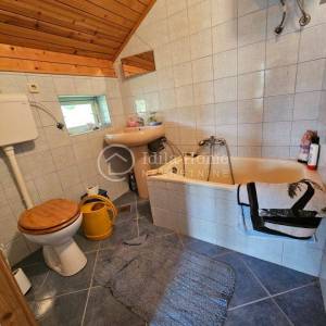 Samobor/Klake vikend kuća sa voćnjakom PRILIKA!