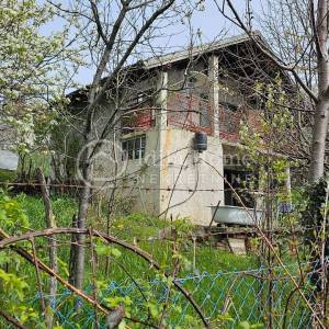 Samobor/Klake vikend kuća sa voćnjakom PRILIKA!
