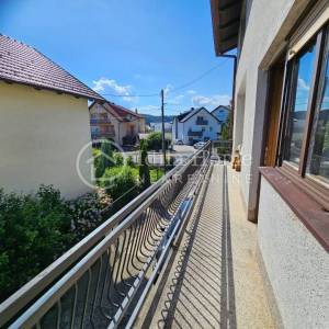 Samobor/obiteljska kuća 174 m2 sa okućnicom 260m2/dupleks