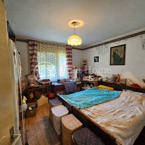 Samobor/obiteljska kuća 174 m2 sa okućnicom 260m2/dupleks