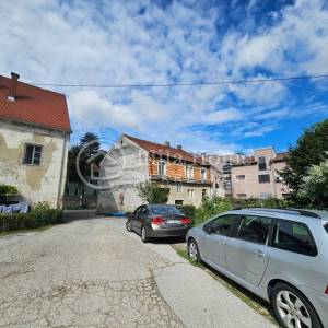 Samobor/vlastelinsko imanje sa kućom u centru grada/TOP LOKACIJA!