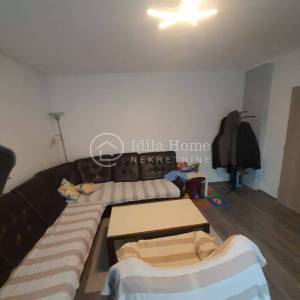 Samobor/Vrhovčak/POVOLJNO/Kuća Sa Dva Stana 120 m2