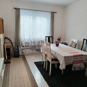 Samobor/Vrhovčak/POVOLJNO/Kuća Sa Dva Stana 120 m2