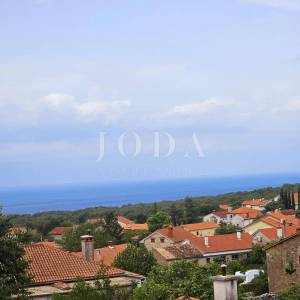 Samostojeća kuća s tri stana, pogled more - Malinska