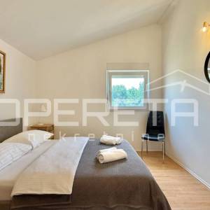 Samostojeća kuća u prvom redu do mora, Posedarje 