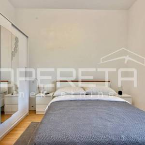 Samostojeća kuća u prvom redu do mora, Posedarje 