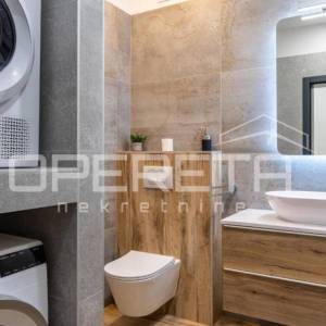 Samostojeća moderna kuća s pogledom na more, Maslenica