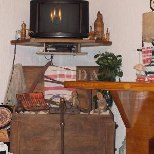 Samostojeća obiteljska kuća s velikom okućnicom, otok Krk