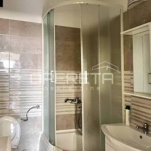 Šarm starine i blizina mora – kamena kuća u srcu Milne