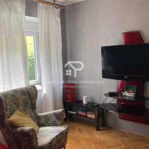 Šarmantna kuća s 2 apartmana u Premanturi 