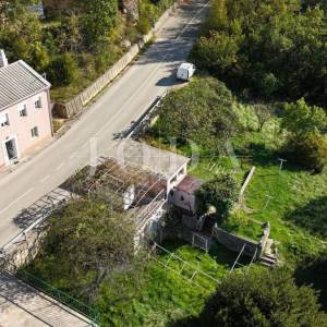 Šarmantna kuća s pogledom na more u mirnom zaleđu Crikvenice