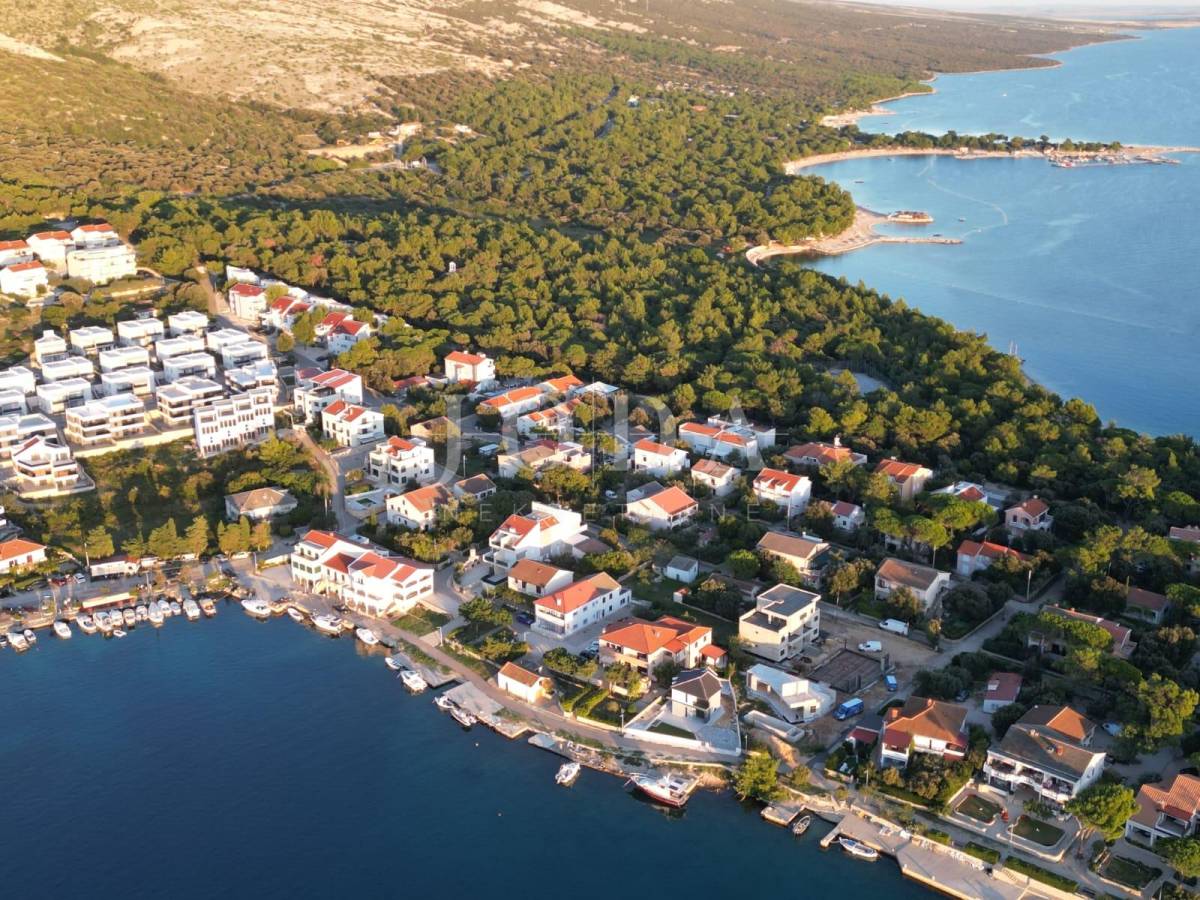 Savršen spoj luksuza i mora – novogradnja u Punta Šimunima