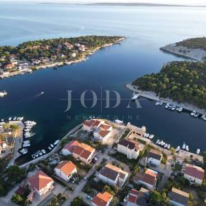 Savršen spoj luksuza i mora – novogradnja u Punta Šimunima