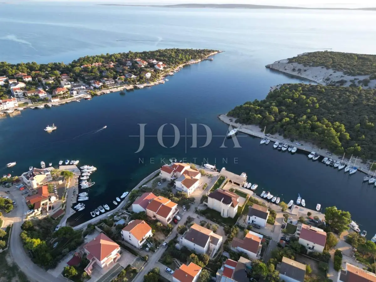 Savršen spoj luksuza i mora – novogradnja u Punta Šimunima