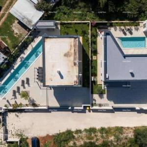 Savršena obiteljska kuća s bazenom u Banjolama, blizu plaže i prirode