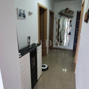 Selce, apartman u prizemlju sa pogledom