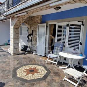Selce apartmanska villa s pogledom na more