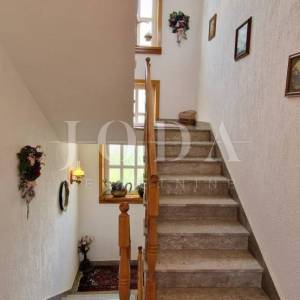 Selce apartmanska villa s pogledom na more