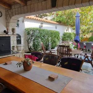 Selce apartmanska villa s pogledom na more