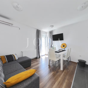 Seline, Starigrad - luksuzna villa s bazenom