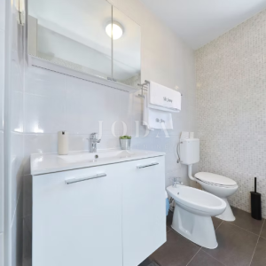 Seline, Starigrad - luksuzna villa s bazenom