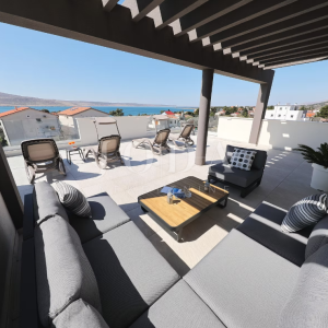 Seline, Starigrad - luksuzna villa s bazenom