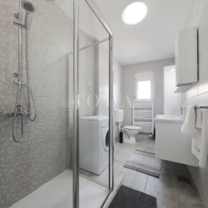 Seline, Starigrad - luksuzna villa s bazenom