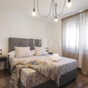 Seline, Starigrad - luksuzna villa s bazenom