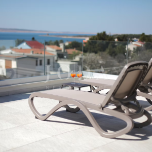 Seline, Starigrad - luksuzna villa s bazenom