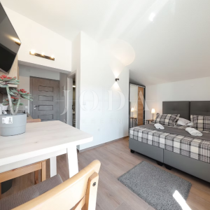 Seline, Starigrad - luksuzna villa s bazenom
