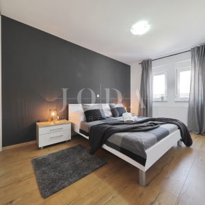 Seline, Starigrad - luksuzna villa s bazenom