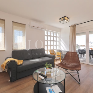 Seline, Starigrad - luksuzna villa s bazenom
