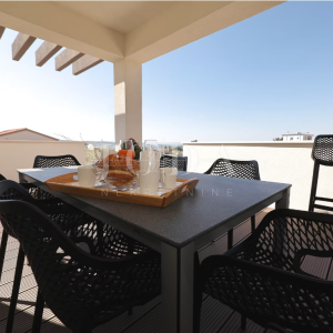 Seline, Starigrad - luksuzna villa s bazenom