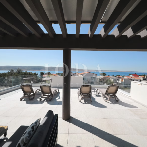 Seline, Starigrad - luksuzna villa s bazenom