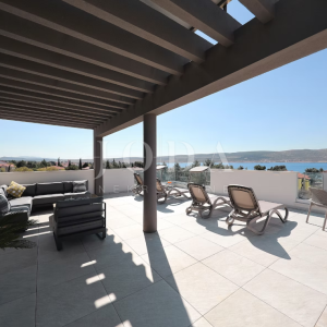 Seline, Starigrad - luksuzna villa s bazenom