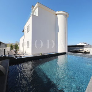 Seline, Starigrad - luksuzna villa s bazenom