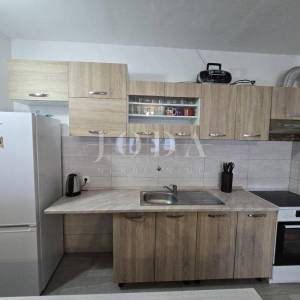 Senj, dvosobni stan 65m2