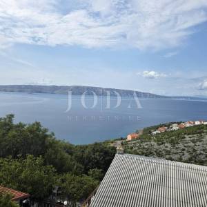 SENJ, kuća sa dva stana i prekrasnim pogledom