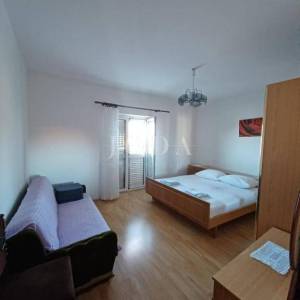 SENJ, kuća sa dva stana