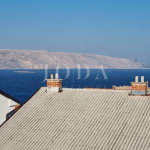 SENJ, kuća sa dvije stambene jedinice