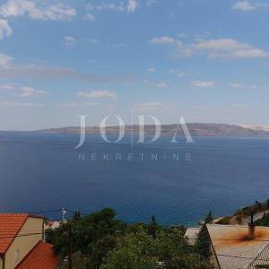 Senj, kuća sa tri stana!