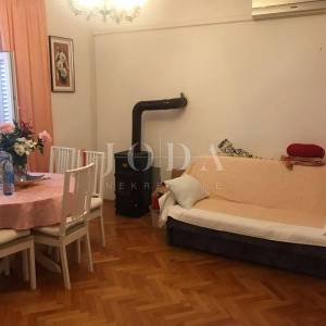 Senj, stan,centar,100m od mora