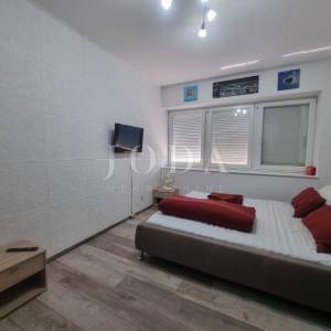 SENJ, visoko prizemlje, pogled  na more