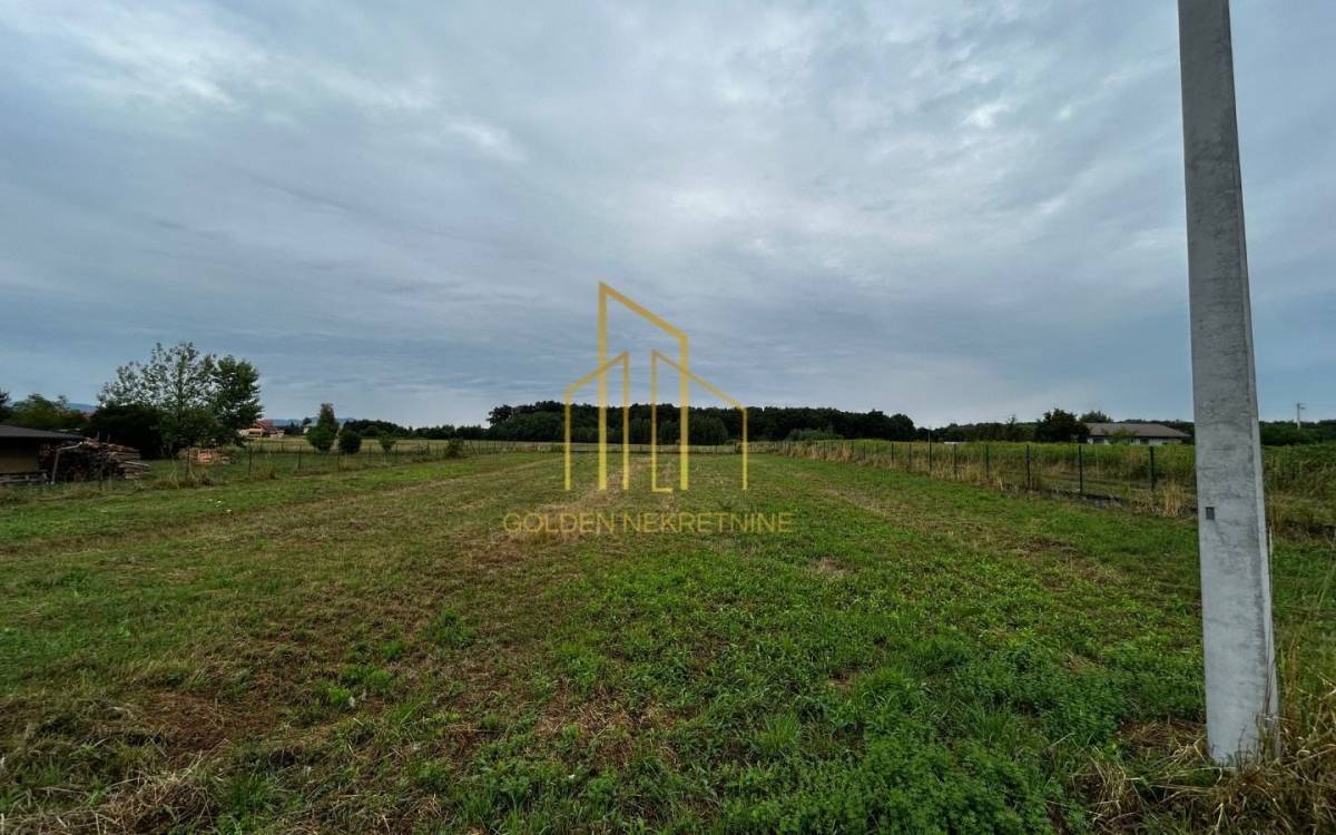 SESVETE - KOBILJAK - GRAĐEVINSKO ZEMLJIŠTE - 1.706 m2