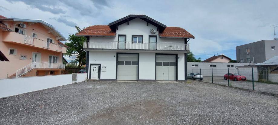 SESVETE, KUĆA SA STANOM I VELIKOM RADIONICOM 200 m2 (prodaja)